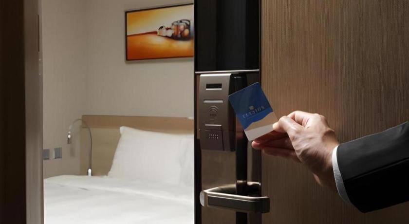 Elysion Place Hotel Causeway Bay Хонконг Екстериор снимка